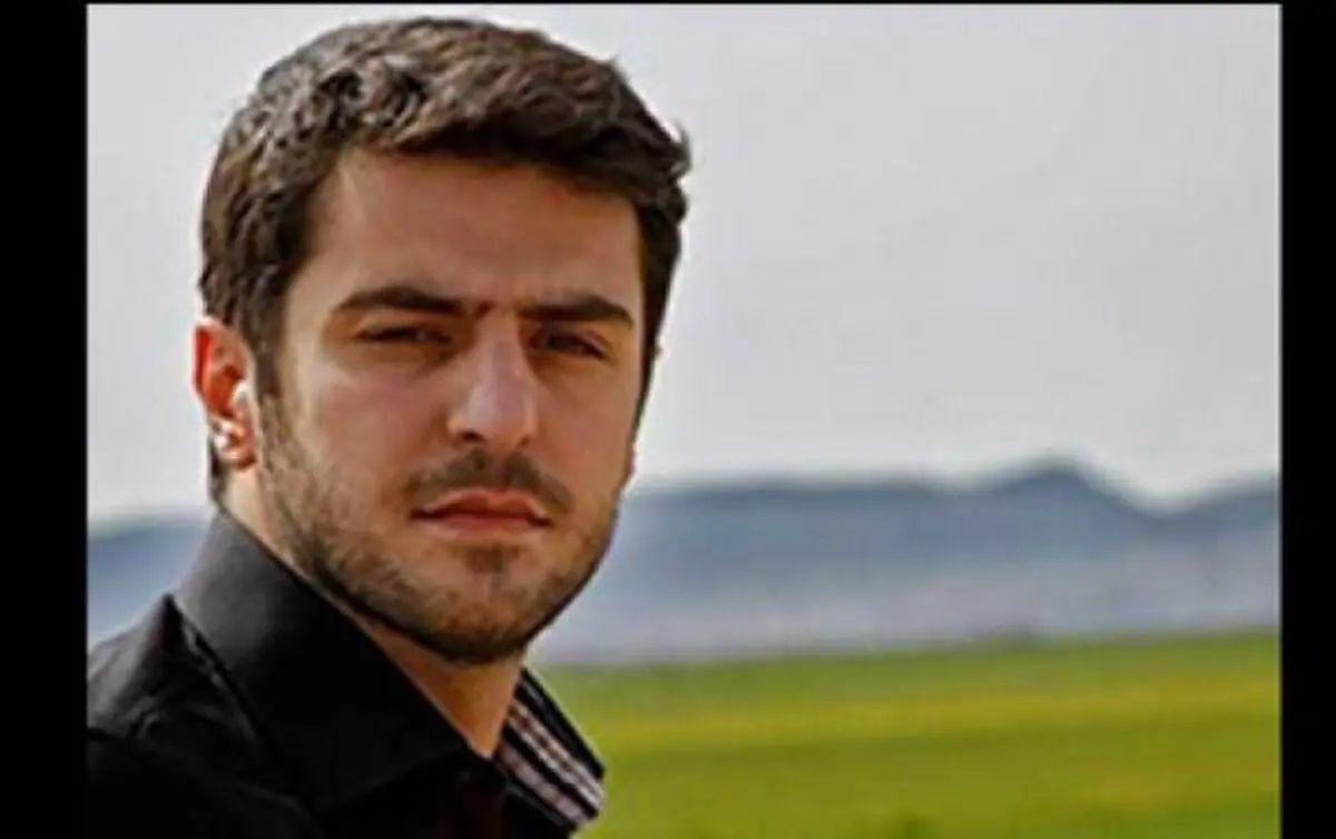 علی ضیا در مناطق زلزله زده : حتما مسئولین در پایتخت کار مهمتری دارند که تکان نمیخورند/ فیلم