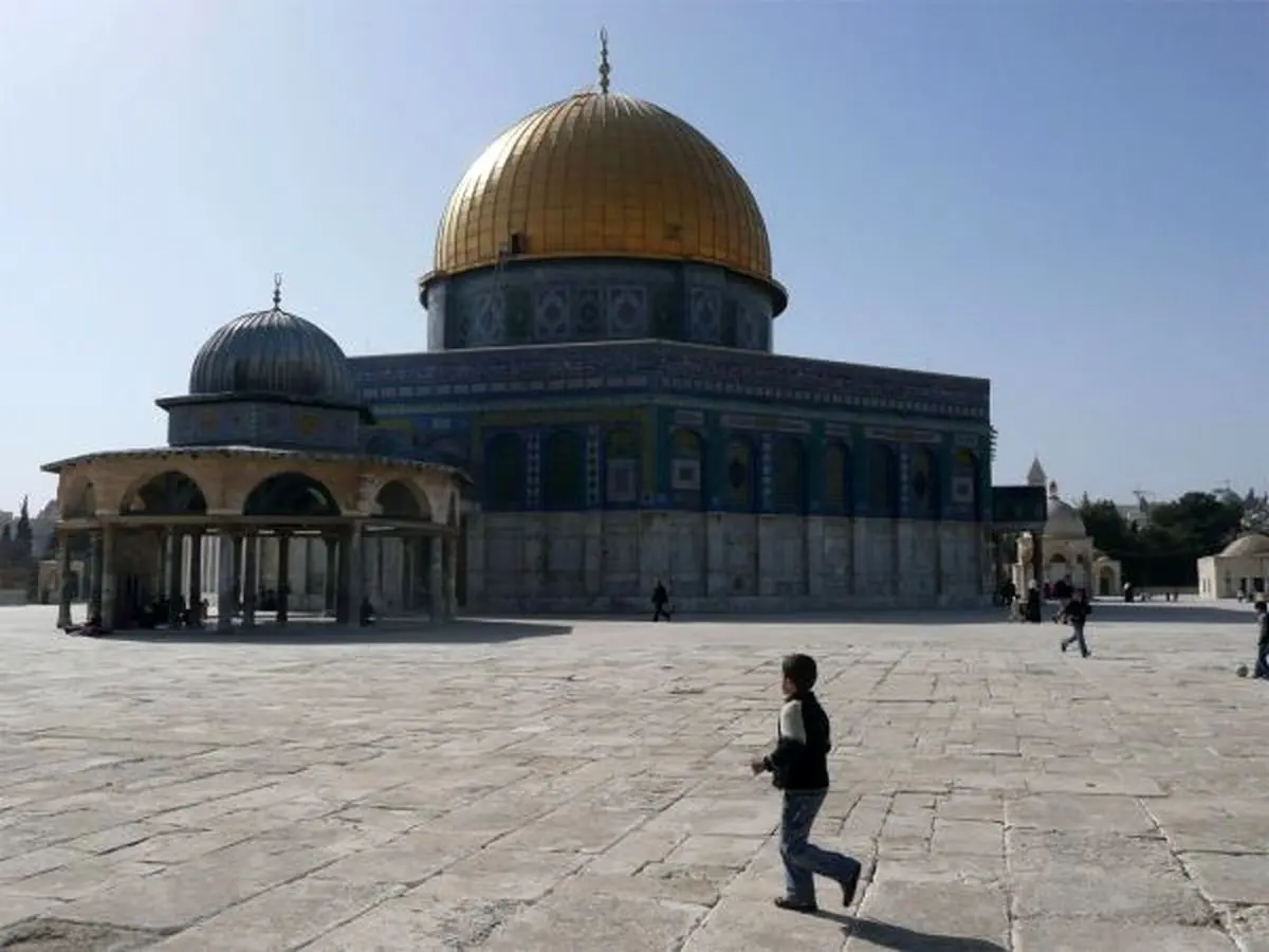 نظرشما درباره تعیین قدس به عنوان پایتخت رژیم صهیونیستی چیست؟/کشورهای مسلمان باید چه اقداماتی انجام دهند؟