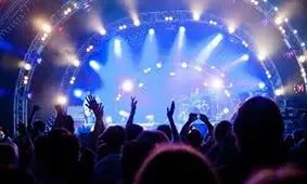 کشف حجاب در یک کنسرت