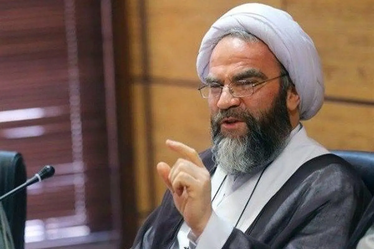 احمدی‌نژاد در حال زمینه‌سازی برای انتخابات ۱۴۰۰ است