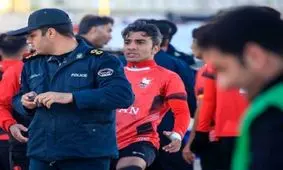 دستگیری بازیکن وسط زمین به خاطر درگیری با نیروی انتظامی+عکس