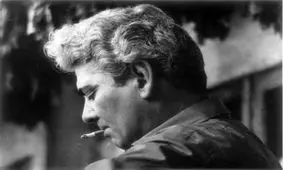 بازخوانی شعری از احمد شاملو