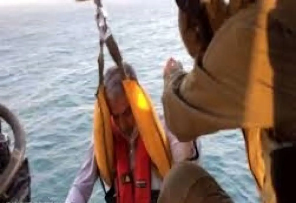 نجات ملوان هندی به کمک بالگرد پایگاه دریایی ارتش