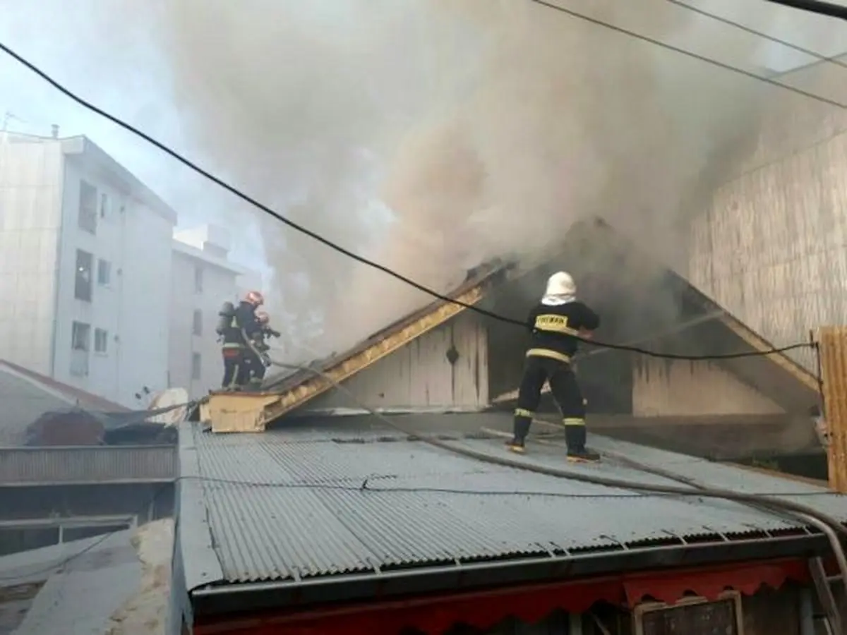 اتصال در سیم کشی برق موجب آتش سوزی یک واحد مسکونی در رشت شد