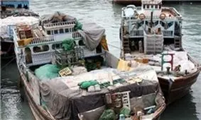 توقیف 3 لنج تجاری و کشف 10 میلیارد ریال کالای قاچاق در سیریک