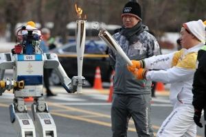 ربات ها به جمع مشعل داران المپیک پیوستند