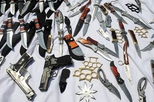 چاقوی ضامن‌دار و «ساتور» سلاح سرد نیست