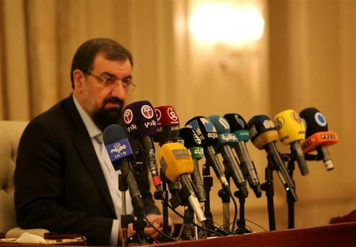 محسن رضایی هشدار داد: عربستان و اسرائیل در محاصره ایران هستند