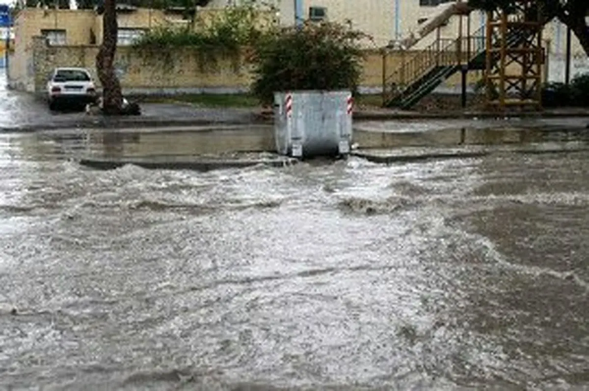 گفتگو با همسر زني كه در سيل تهران گم شد: جلو چشمم افتاد تو آب و واسه هميشه رفت