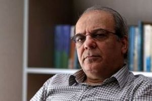 عباس عبدی: کسانی که می گویند از رای خود پشیمانند، مفهوم سیاست را نمی دانند