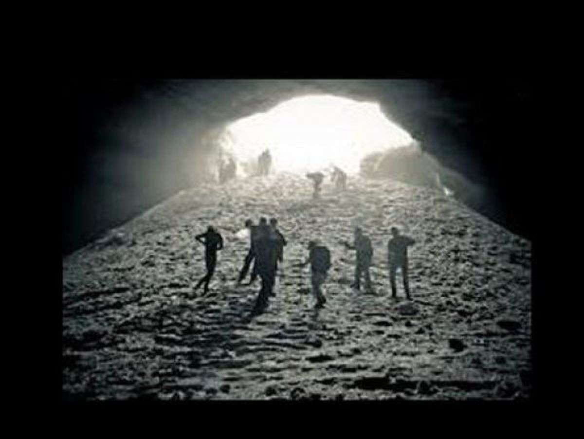 نجات 7 گردشگر گرفتار در غار مغان