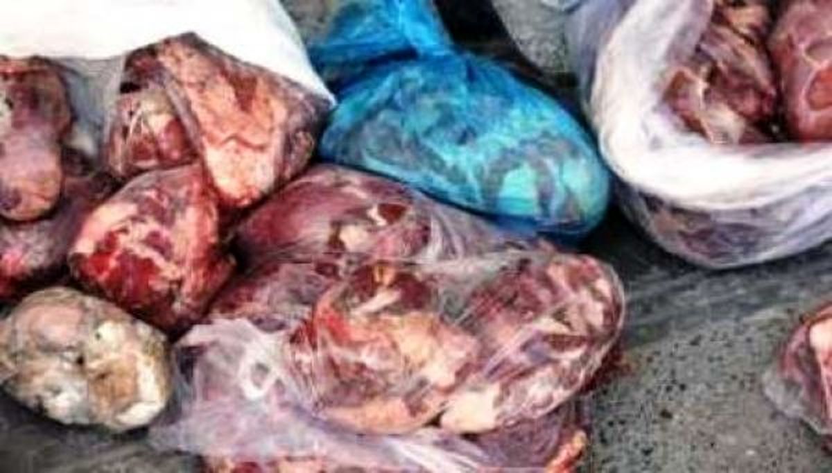 کشف 130 کیلوگرم گوشت کبابی فاسد در یکی از رستوران‌های اصفهان
