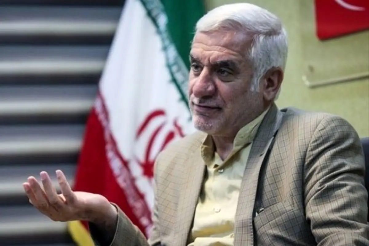 مجموع تمامی دریافتی‌های نمایندگان مجلس شاید به ٢٠ میلیون تومان برسد