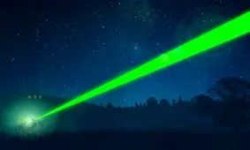 جریمه سنگین و پنج سال زندان برای شلیک لیزر به سمت هواپیما