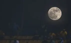 ژاپن در ماه بیلبورد نصب می کند