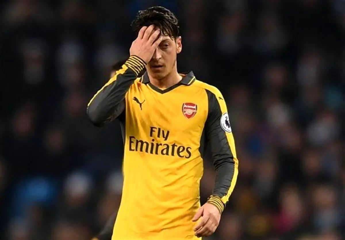 دلیل بیرون ماندن اوزیل از ترکیب آرسنال مقابل کریستال‌پالاس