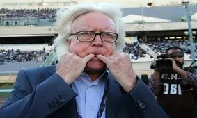 حرکت عجیب شفر پس از پایان نشست خبری!