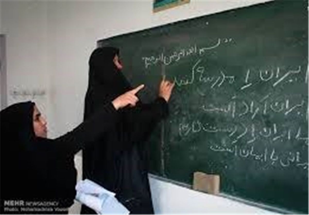 تمامی آموزشدهندگان سوادآموزی در اردبیل از سال آینده بیمه میشوند