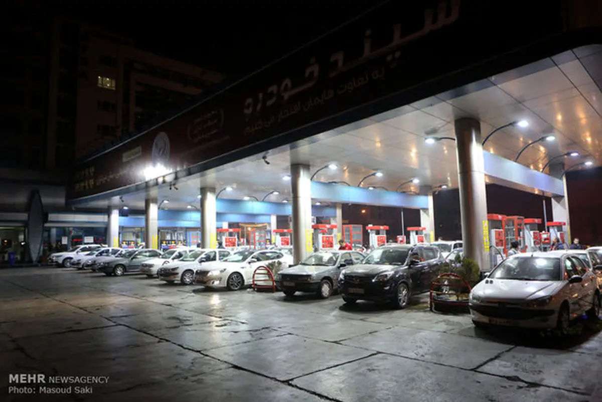 جایگاههای سوخت مملو از بنزین است/مردم نگران نباشند