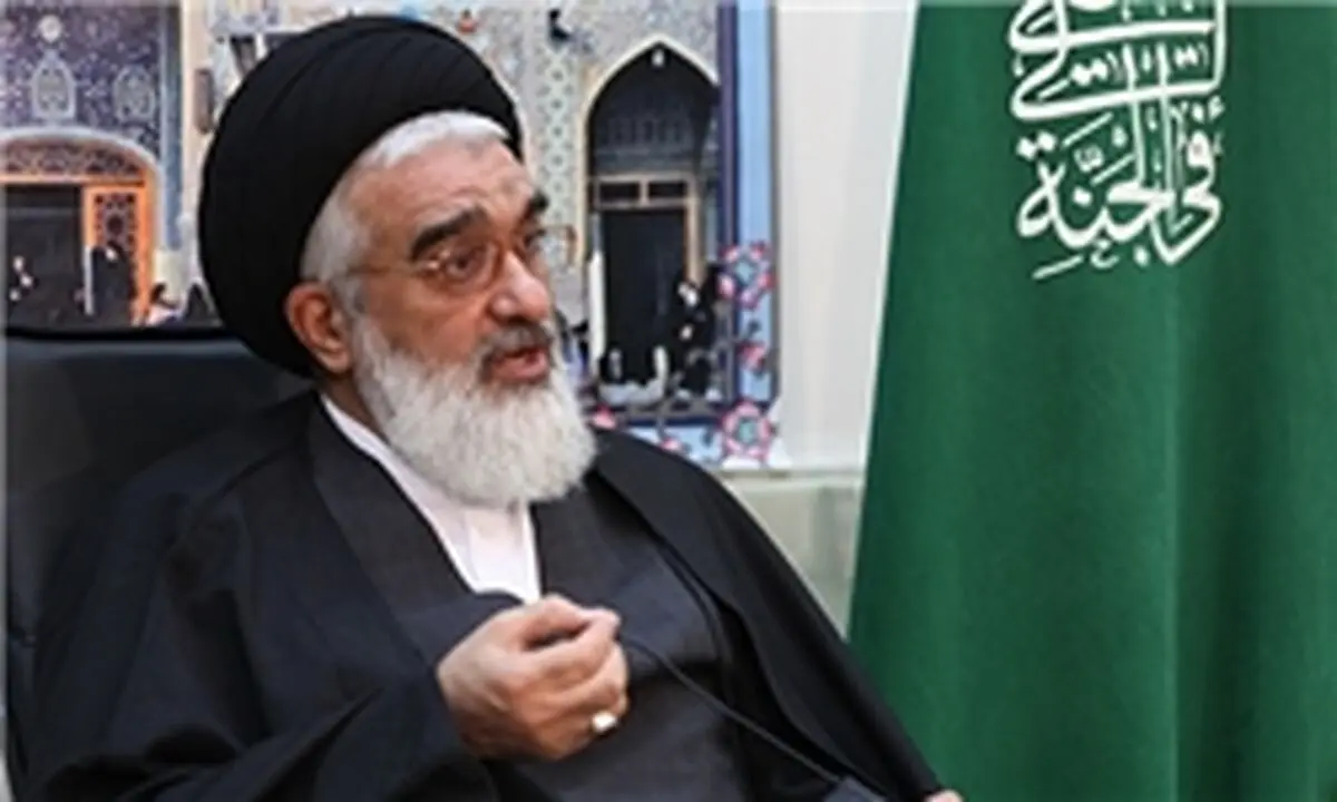 آیت‌الله حائری‌شیرازی با اصرار در کفشداری حرم حضرت معصومه (س) خدمت‌ می‌کرد