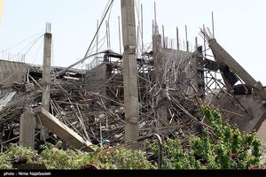 کارگران حادثه ریزش ساختمان در همدان از مرگ نجات یافتند