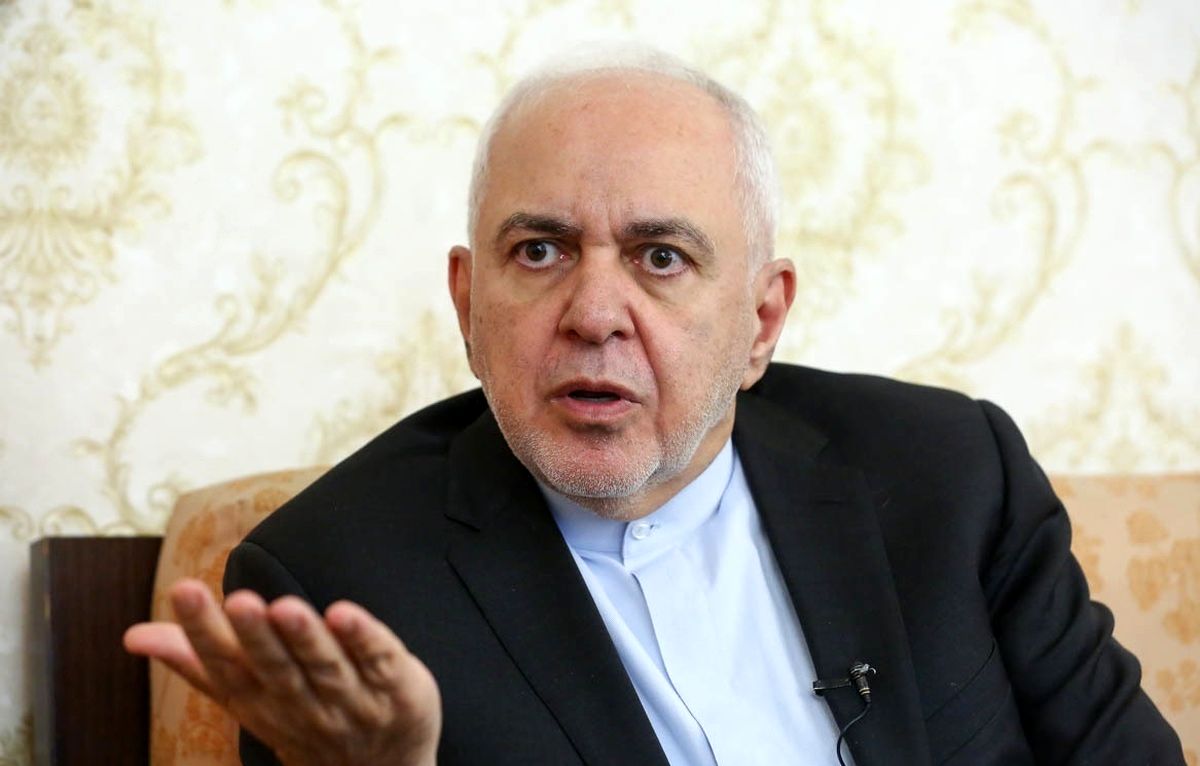 ظریف: شرمآور است که عدهای بخواهند رأی مردم را با بسته غذایی بخرند