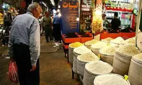 مراجع تقلید و نمایندگان که از خودتان هستند نیز دادشان از گرانی ها بلند شده است/ با مردم صادق باشید