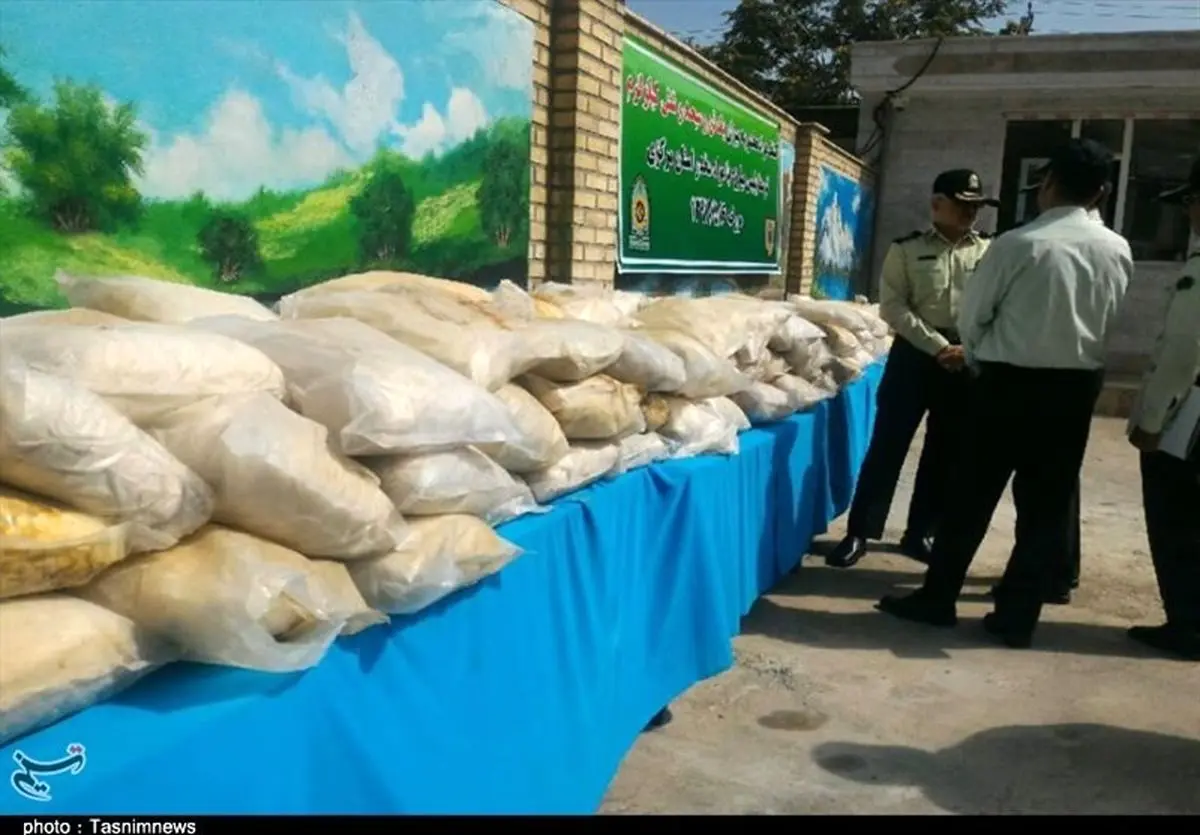 کشف محموله بزرگ مواد مخدر در استان مرکزی به روایت تصویر