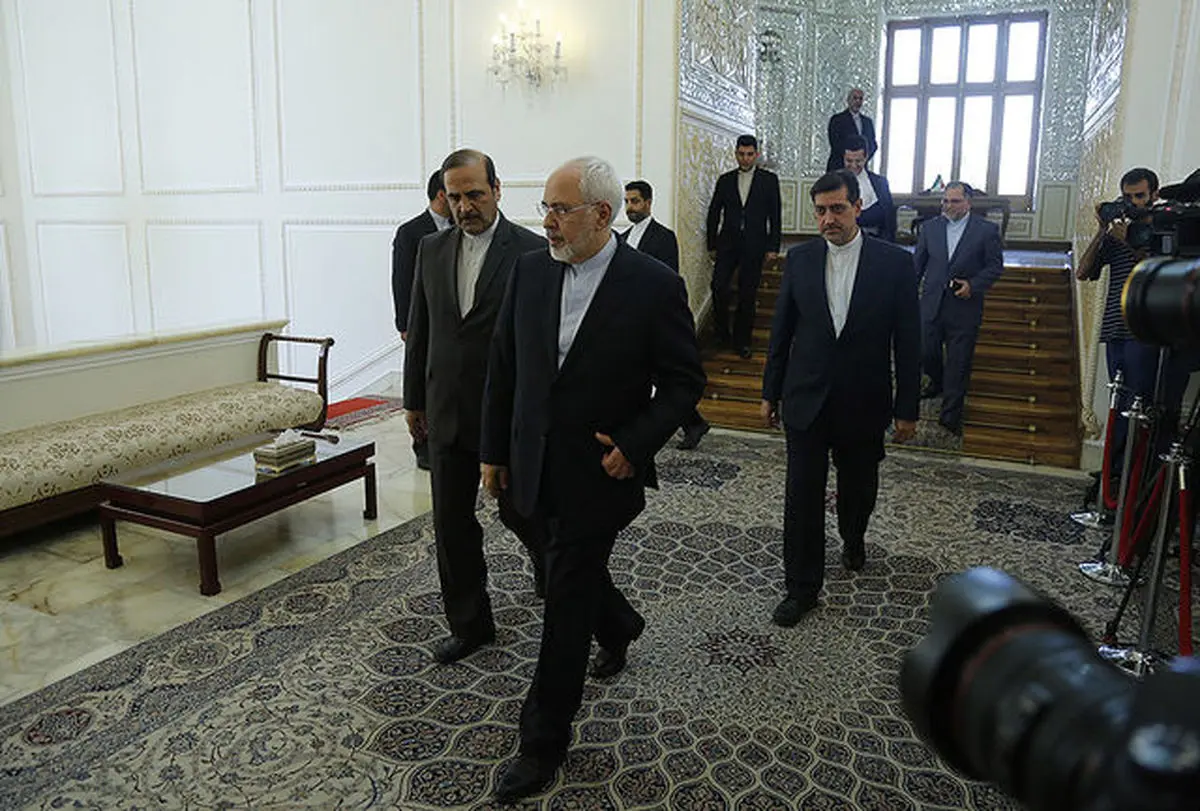 ظریف پاسخ ترامپ درباره مذاکره با ایران را داد