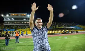 اُکسین بیستم مرداد میزبان فجر سپاسی است