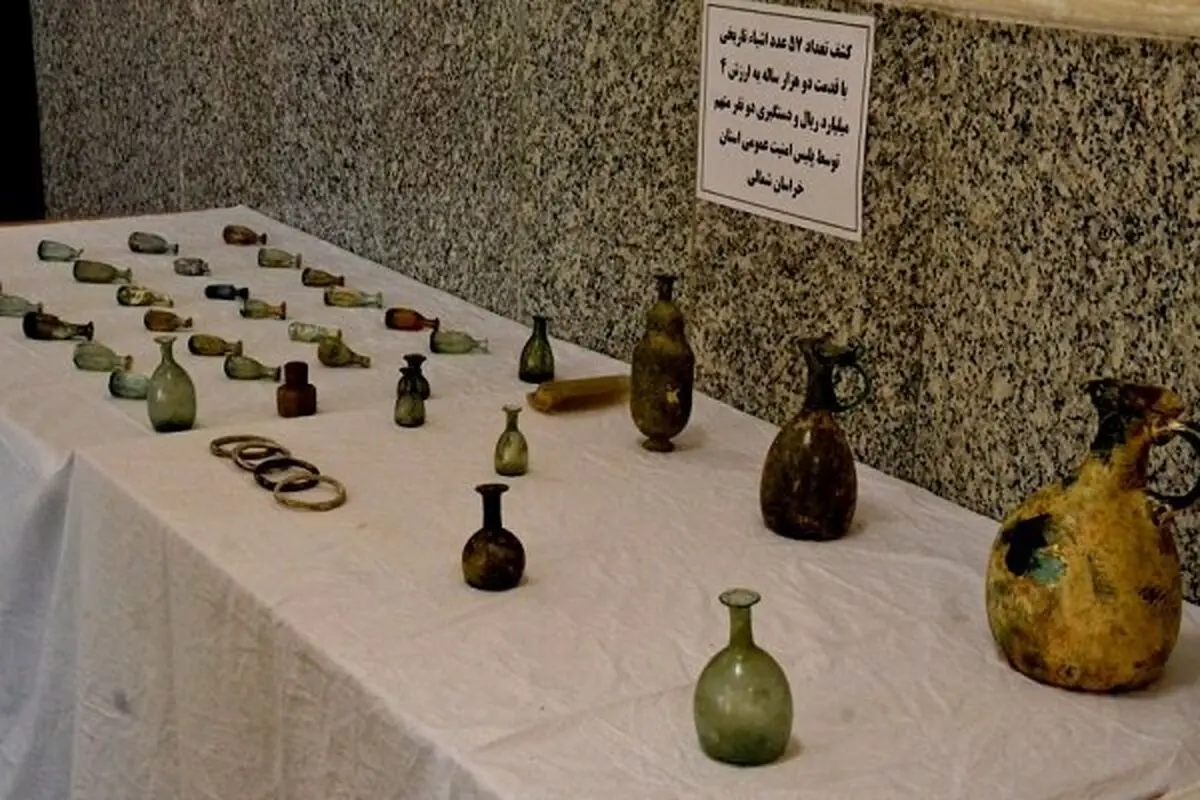 کشف اشیاء عتیقه ۲ هزار ساله در گرگان