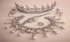 مدل سرویس طلای عروس و ۵ نکته برای انتخاب آن
