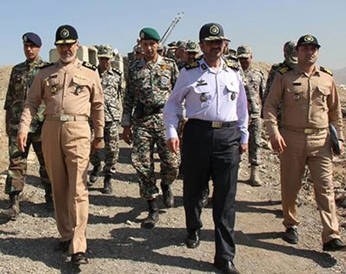 رئیس ستاد ارتش از یگان‌های پدافندی تهران بازدید کرد