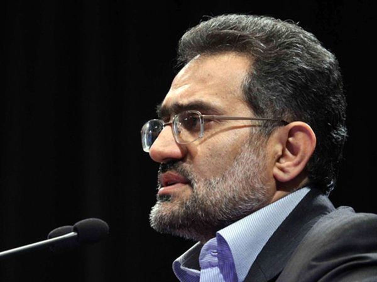 وزیر ارشاد احمدی نژاد: باید آرایش نظامی بگیریم / برای محاکمه سودجویان دادگاه صحرایی تشکیل شود