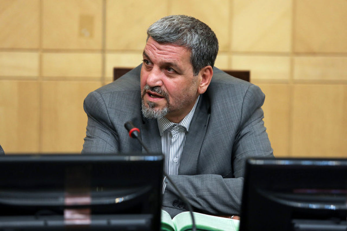 کواکبیان: بعید است روحانی دو سوم رای مجلس را داشتهباشد