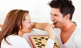 زندگی زناشویی تان را با چند مهارت ساده عاشقانه کنید!