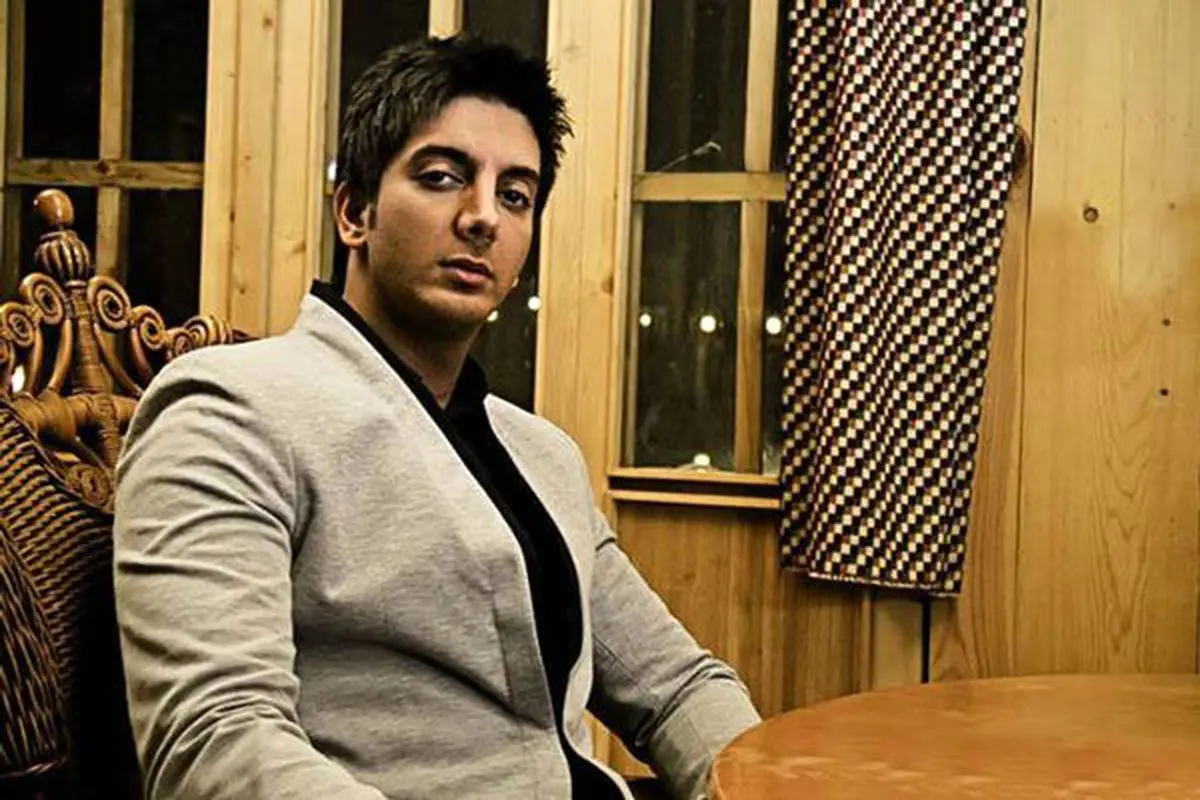 رقص روی شیشه ی فرزاد فرزین