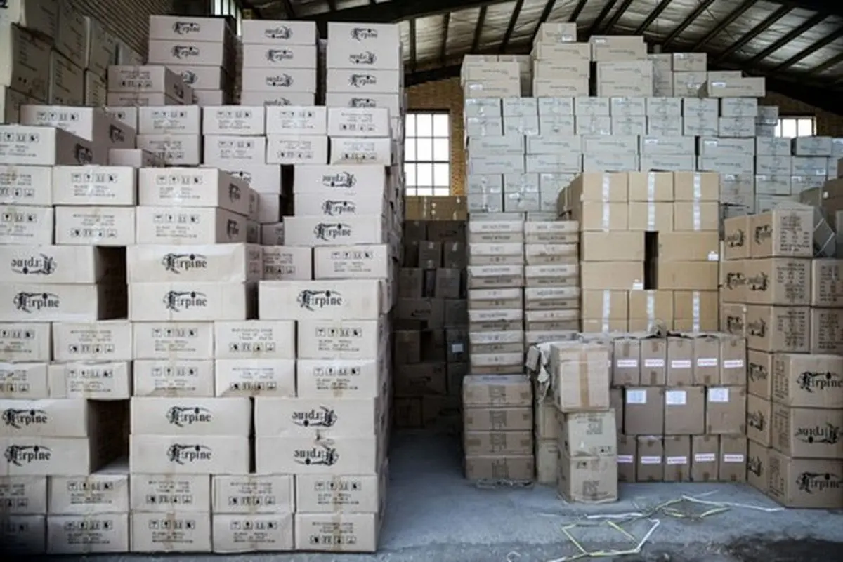 برخورد با ۳ انبار دپوی کالا در کرمانشاه /مردم احتکار خانگی نکنند