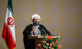 آملی لاریجانی: دهان مدعیان حقوق بشر درباره بحرین بسته است اما از آشوبگران ایران حمایت می‌کنند