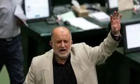 مهاجری یک شب را در خانه و زمین من سپری کند تا سندشان را به نام او بزنم! / در این ۱۱ سال یک بار هم با لاریجانی به سفر خارجی نرفته ام