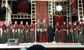 مادرشهید در سالگرد پسرش کنسرت برگزار کرد
