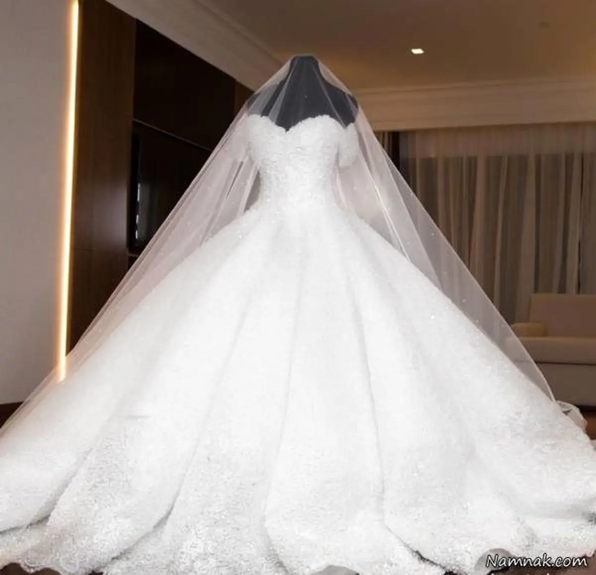 نکات انتخاب و استفاده از ژپون لباس عروس