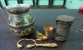 کشف اشیاء عتیقه ۲ هزار ساله در گرگان