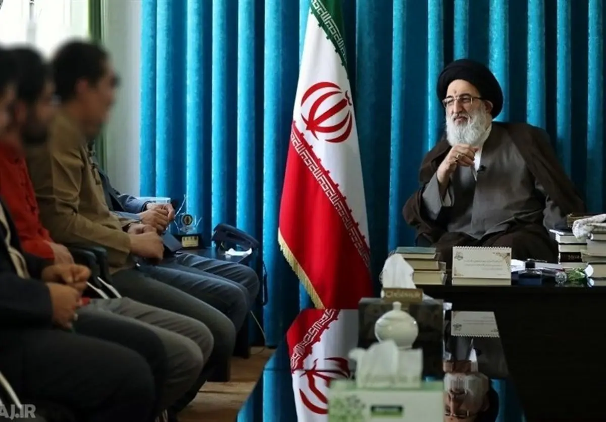 جوان بهایی اهل کرج به دین مبین اسلام مشرف شد