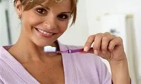 چه مسواكی برای دندان های شما است؟