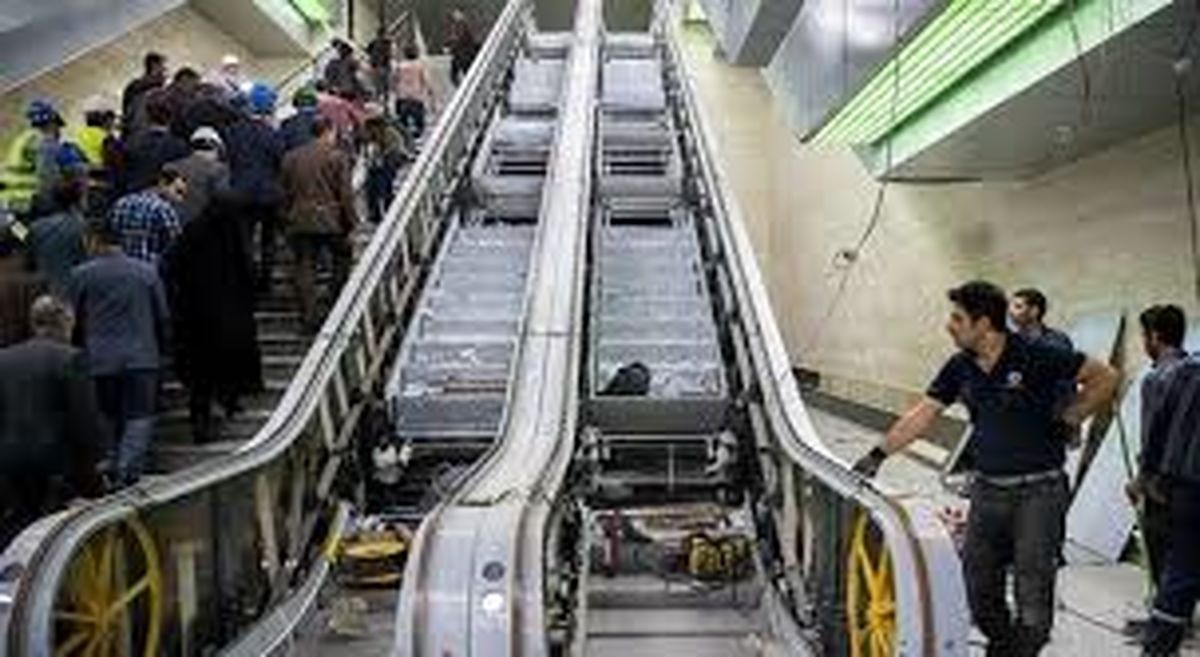 ریزش پله برقی مترو میرداماد