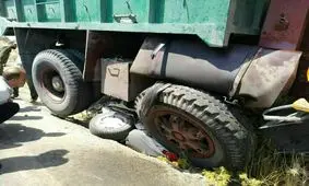 تصادف مرگبار پراید با کامیون+عکس