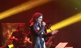 "عشق پونزده سالگی" رضا یزدانی در برج میلاد