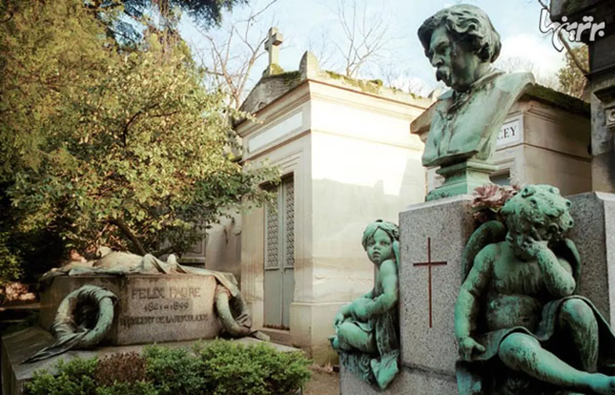 پِر لاشِز؛ زیباترین قبرستان جهان