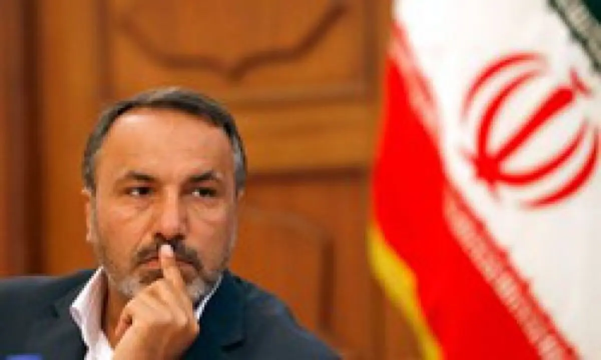 سؤال از رئیس‌جمهور به معنای تضعیف دولت و مچ‌گیری نیست/ تیم اقتصادی باید متحول شود